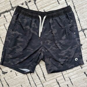 Men’s Vuori Black Camo Athletic Shorts